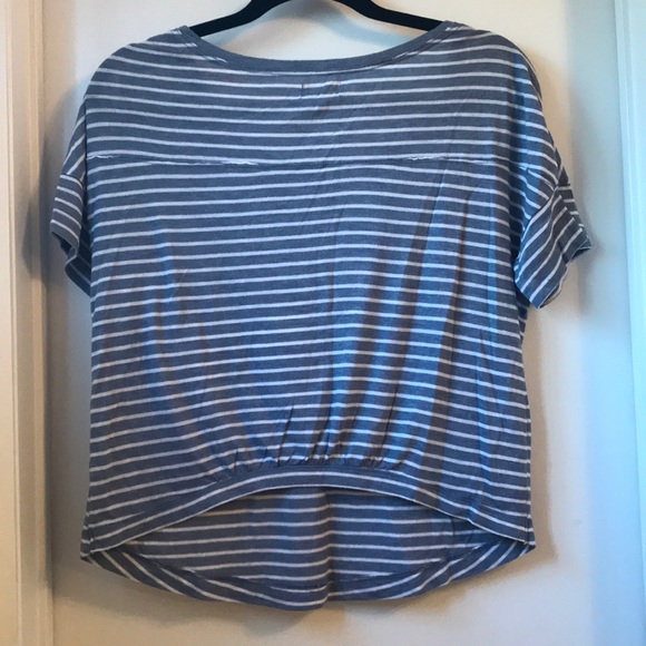 Aerie blue and white striped t-shirt - Picture 2 of 3